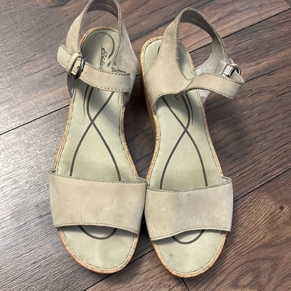 Eddie Bauer cork wedge sandal size 9.5 - Picture 2 of 4